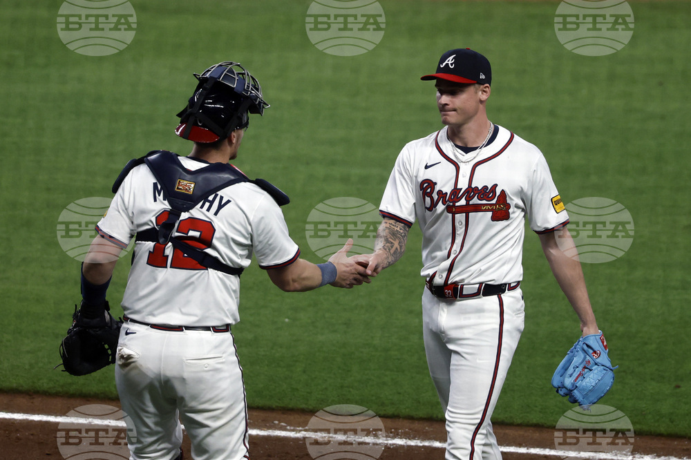 Reds Braves Baseball