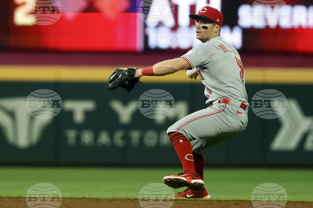 Reds Braves Baseball