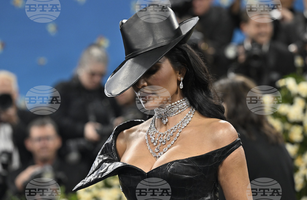 APTOPIX 2025 MET Museum Costume Institute Benefit Gala