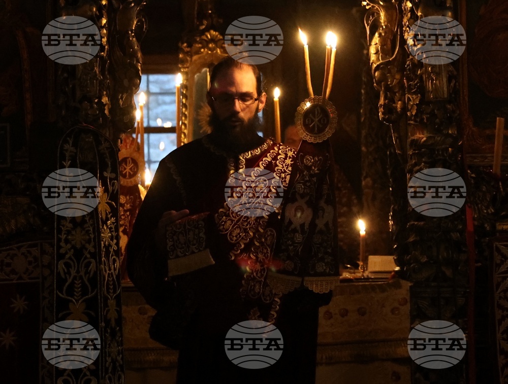 Гърция - Света гора - Зографски манастир - светата литургия