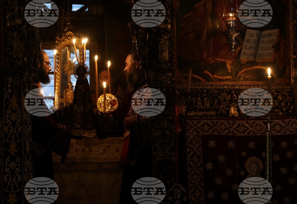 Гърция - Света гора - Зографски манастир - светата литургия