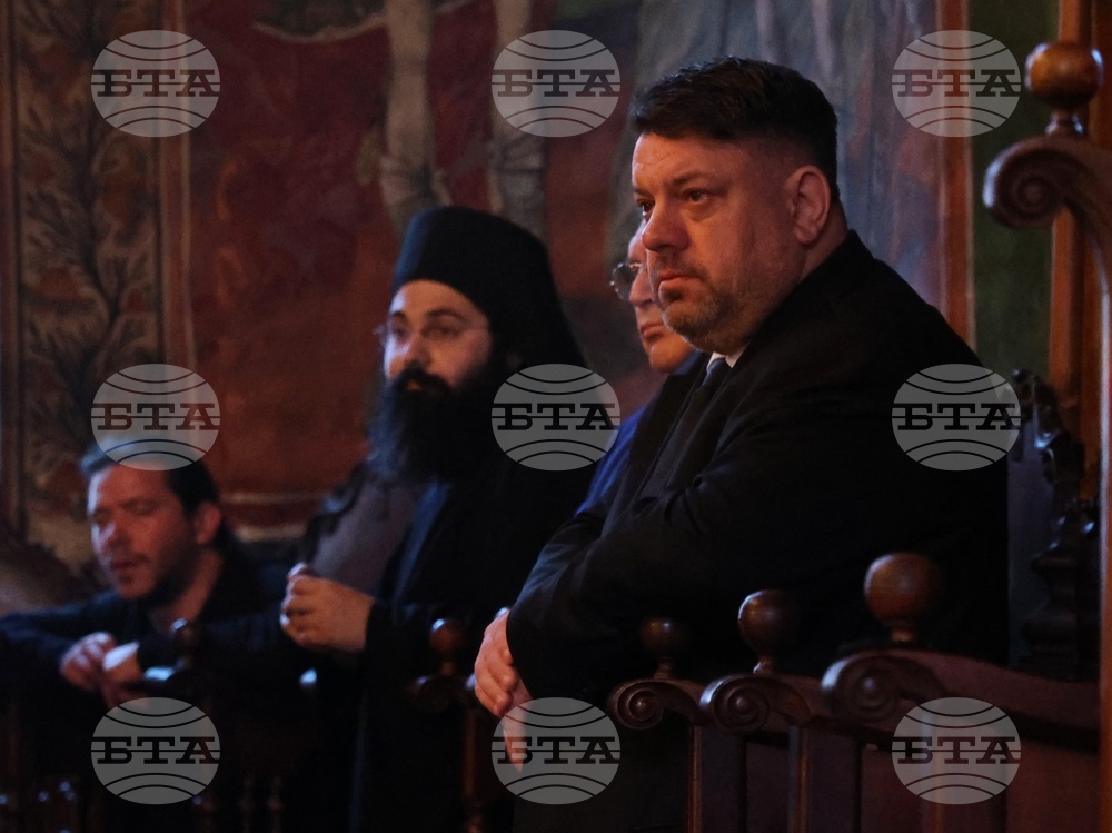 Гърция - Света гора - Зографски манастир - светата литургия