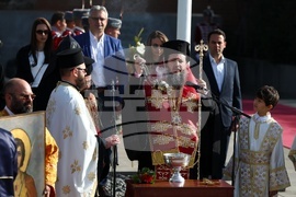 Гергьовден - Паметник на незнайния войн - водосвет на бойните знамена