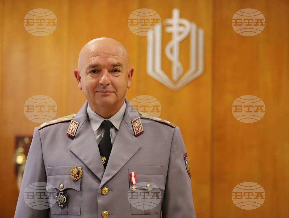 Медиците на ВМА са пример за съвременен героизъм