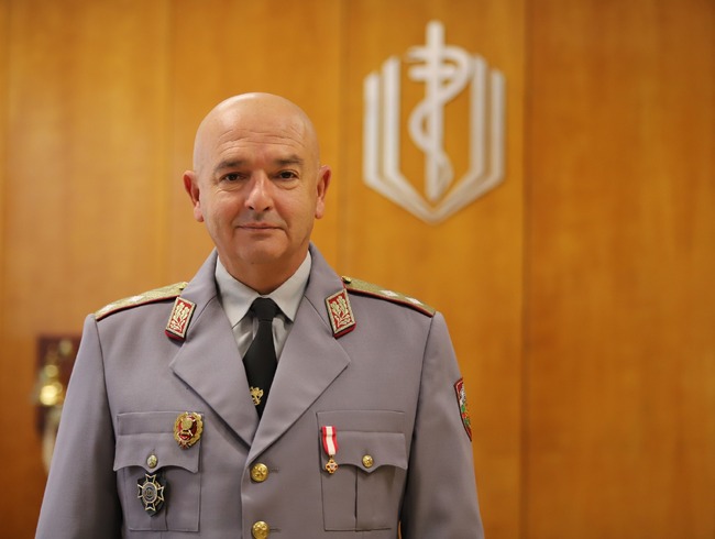 Medics of Military Medical Academy Are Symbol of Modern Heroism, Gen. Mutafchiyski Says