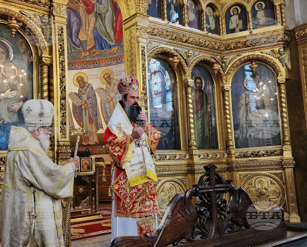 Patriarch Daniil Celebrates Liturgy of St Great Martyr George Victory-Bearer