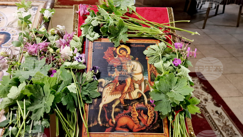 Троян - Ден на храбростта и празник на Българската армия - честване