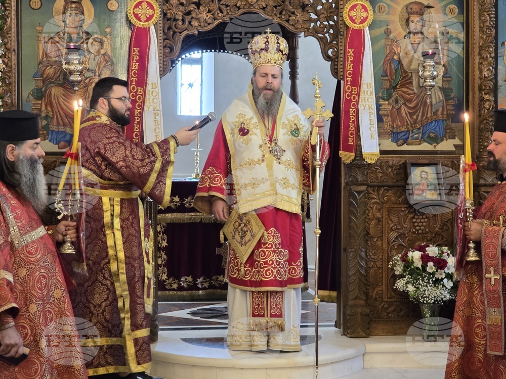 „Св. Георги е пример за вяра и жертва в името на Христос“, каза по време на литургията в манастира „Св. великомъченик Георги“ митрополит Серафим