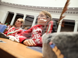 Народно събрание - младежки гвардейски отряди