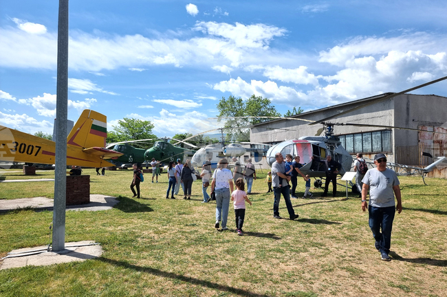 От 29 май до 1 юни във военни формирования в страната ще има дни на отворените врати 