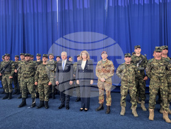 Косово - Илияна Йотова - КФОР - база „Филм Сити“ - посещение