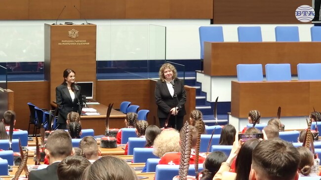 Представители на младежките гвардейски отряди посетиха парламента