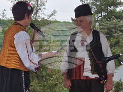 Село Дряновец - читалище - празник