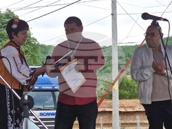 Село Дряновец - читалище - празник