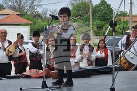 Село Дряновец - читалище - празник