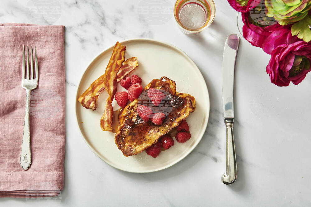 Food-Mothers Day-Challah French Toast