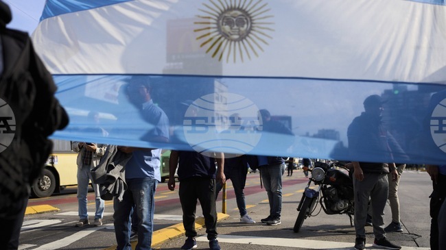 Вълна от стачки в Аржентина: пристанищните работници блокират износа