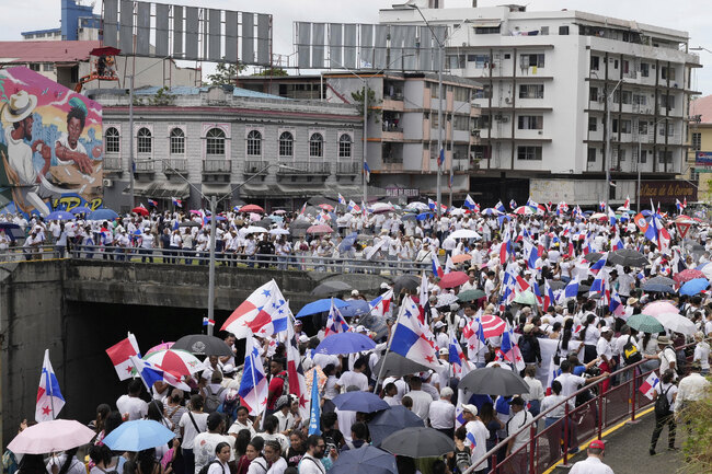 Хиляди панамци участваха в протест в столицата на Панама срещу споразумението със САЩ