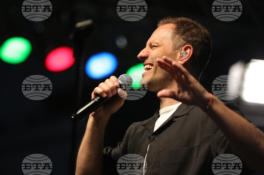 Орлин Павлов представя премиерно най-новата песен си „Сянка“