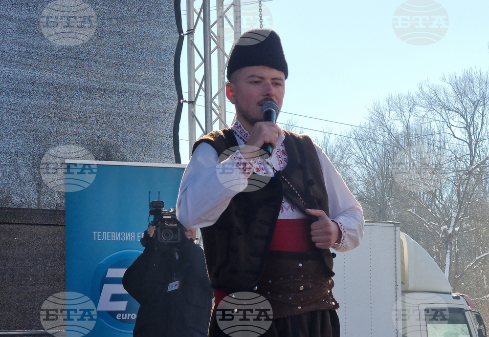 Априлци - Празник на сланината и греяната ракия