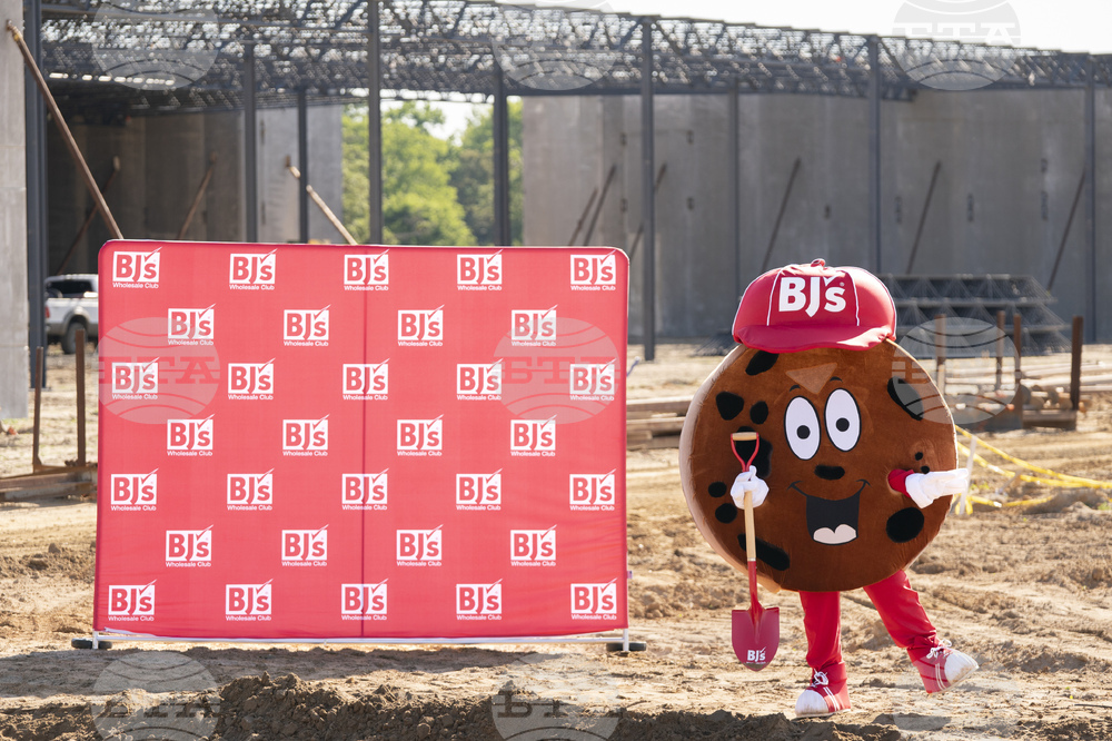 BJ's Wholesale Club's Sumter Groundbreaking Event