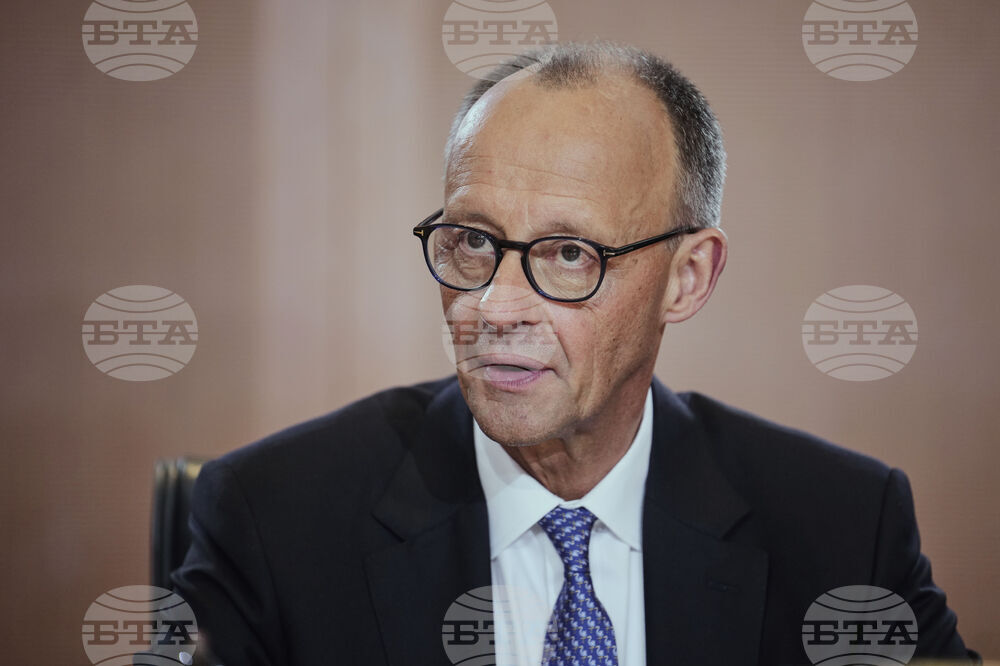  Си Цзинпин поздрави Фридрих Мерц за избирането му за канцлер на Германия