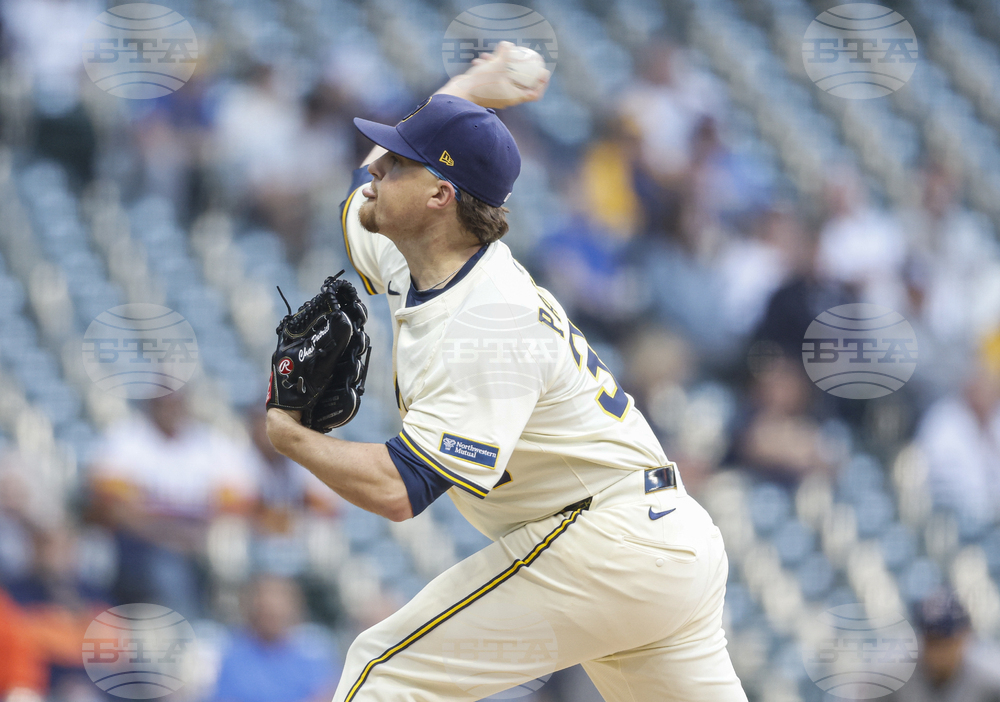 Astros Brewers Baseball