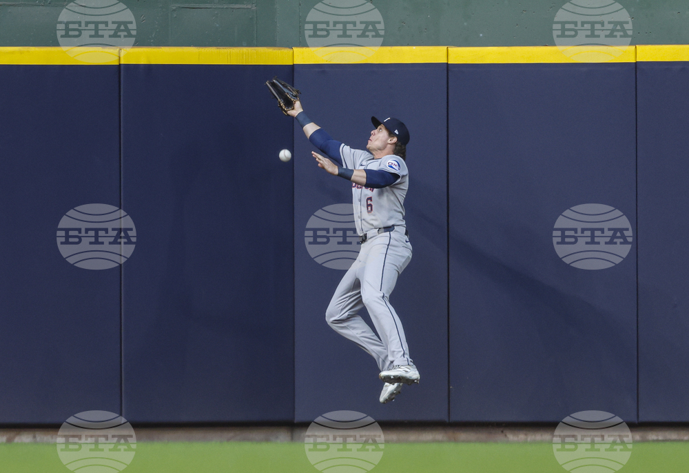 Astros Brewers Baseball