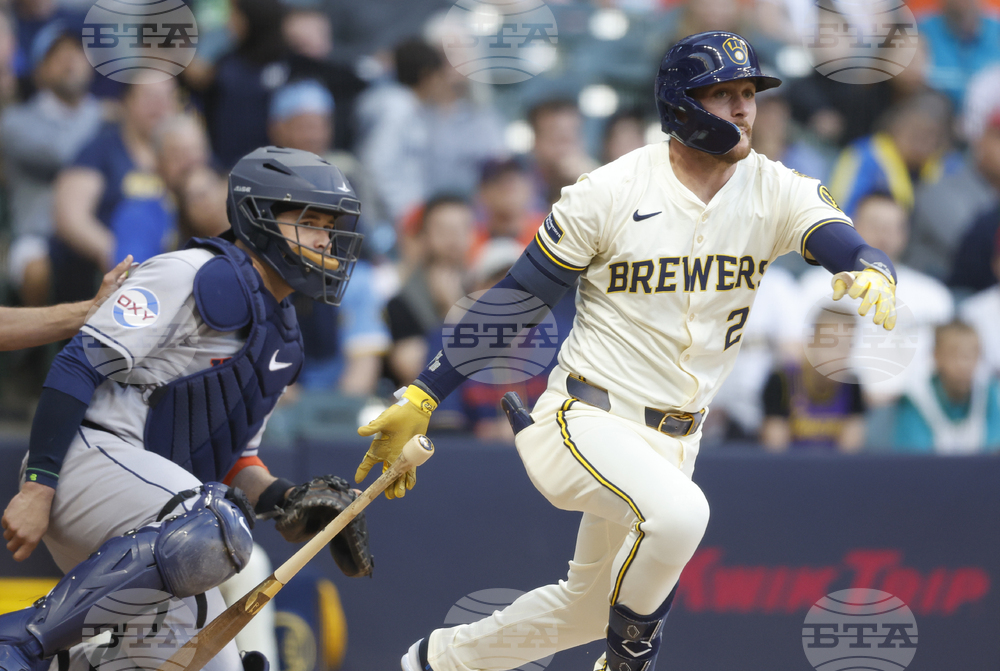 Astros Brewers Baseball