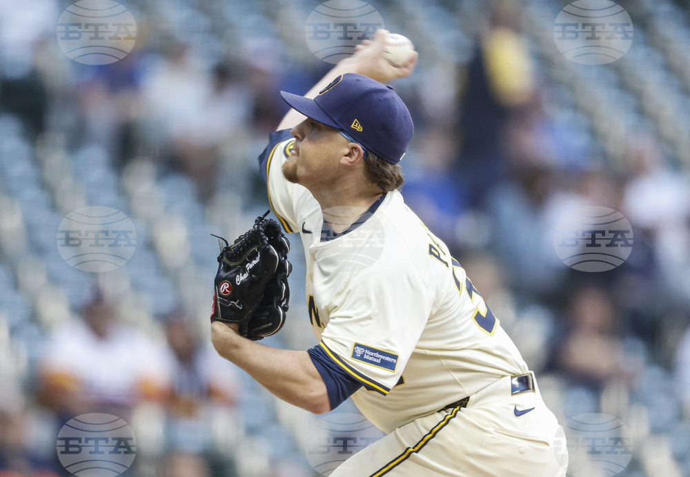 Astros Brewers Baseball