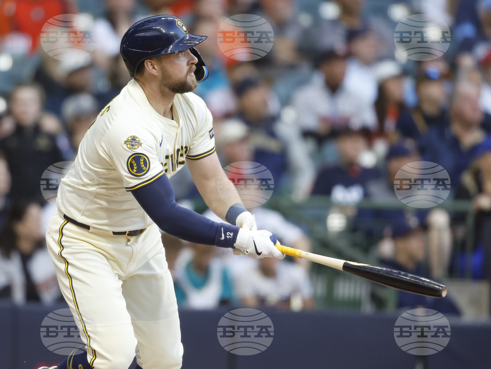 Astros Brewers Baseball