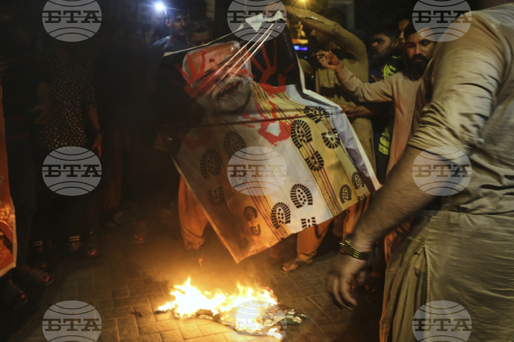 Pakistan India