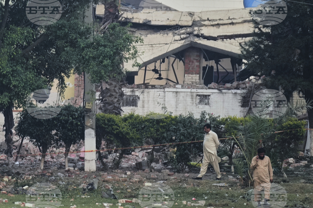 APTOPIX Pakistan India