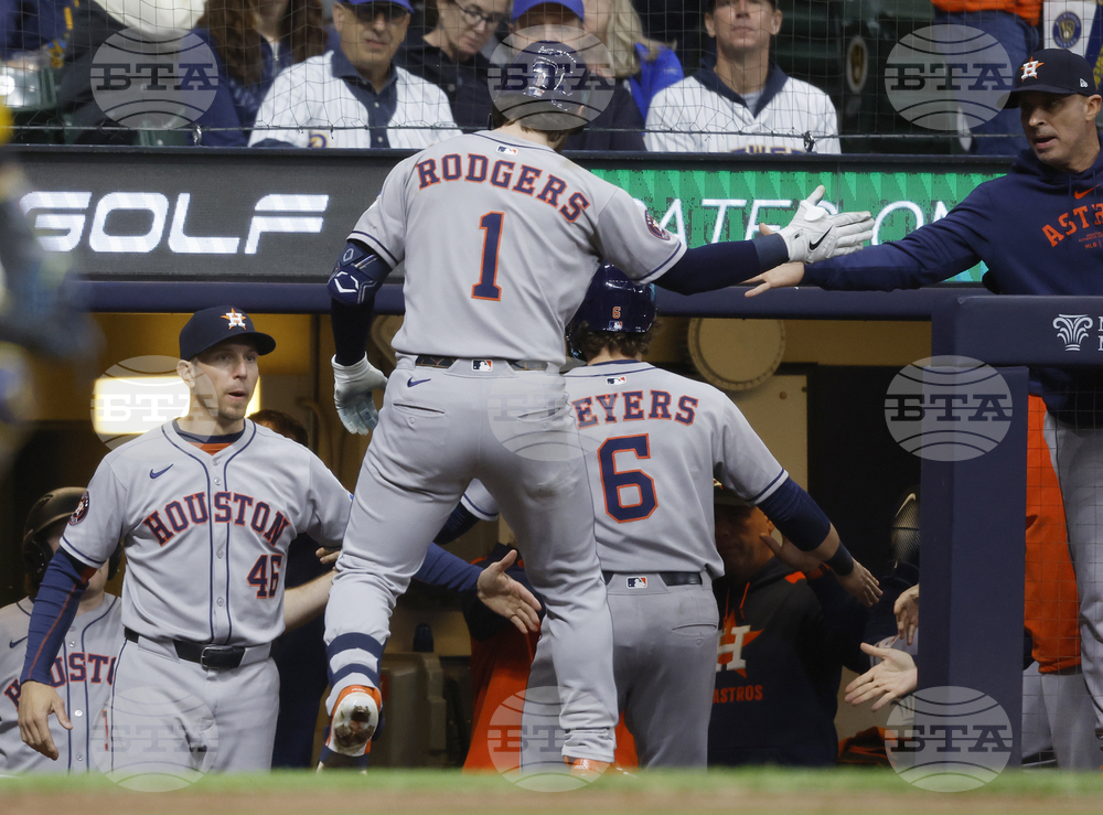 Astros Brewers Baseball