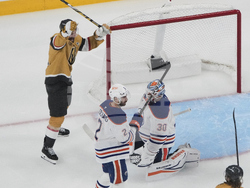 Oilers Golden Knights Hockey