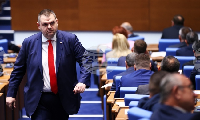 От "ДПС – Ново начало" ще сезират прокуратурата и ДАНС за заканите срещу обществения ред на лидера на "Възраждане" Костадин Костадинов