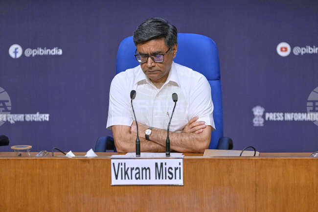 ПТИ: Високопоставен индийски дипломат заминава за Вашингтон за „цялостен“ преглед на двустранните отношения 