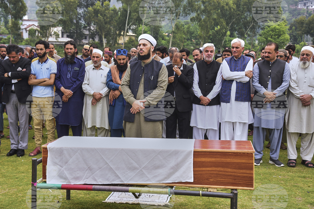 Pakistan India