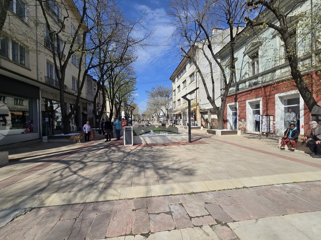 Спектакълът „Аз и ти преди ние“ гостува в Бяла Слатина 