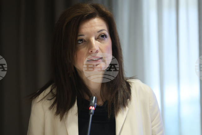 Солун е средище на три университета и един изследователски център с над 150 000 студенти и изследователи, каза Мария Гулапци