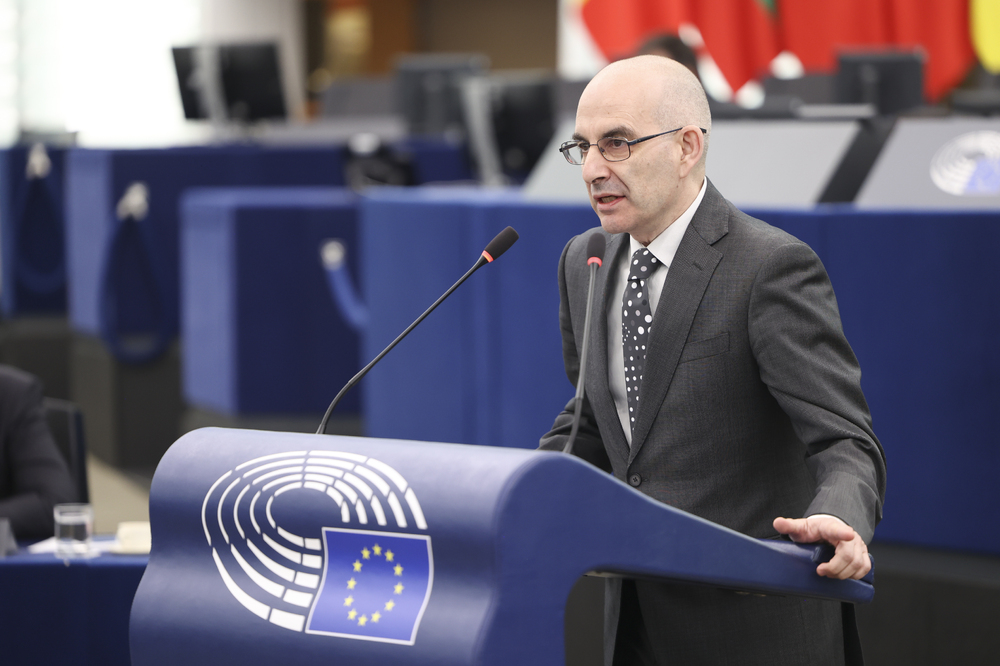 Петър Волгин в ЕП: В главите им вместо мозък има токсична антируска истерия