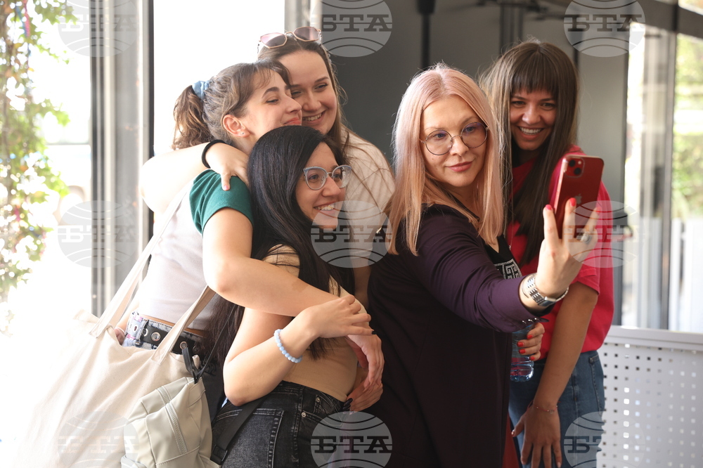 Гърция - Солунски университет „Аристотел“ - студенти - обиколка