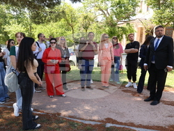 Гърция - Солунски университет „Аристотел“ - студенти - обиколка