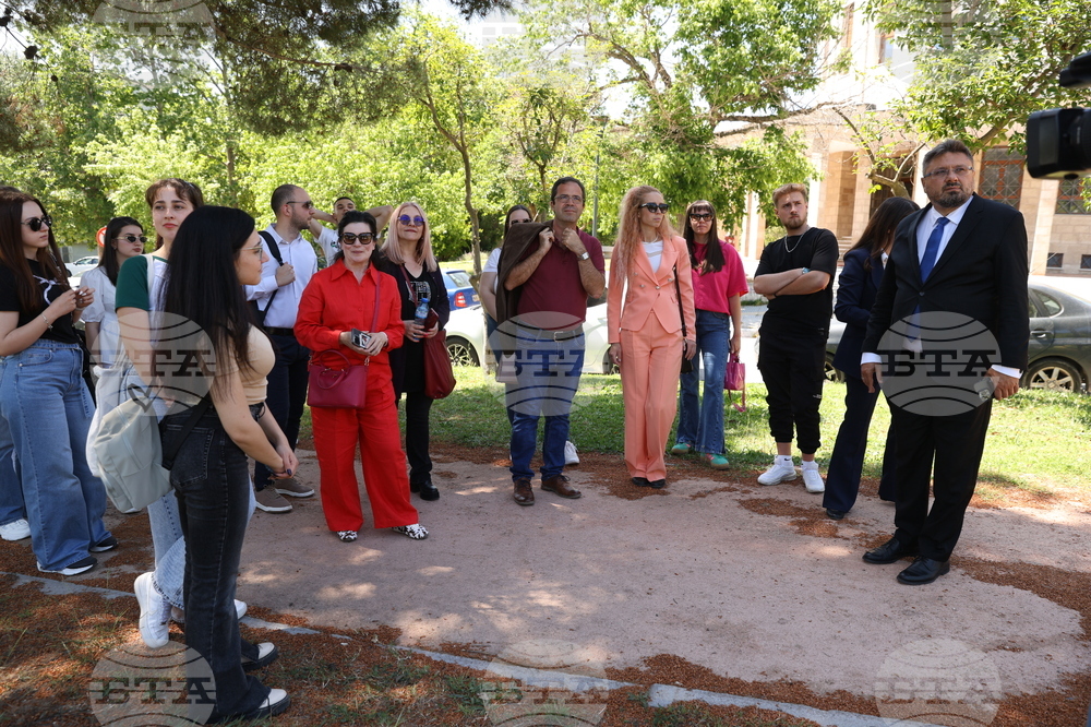 Гърция - Солунски университет „Аристотел“ - студенти - обиколка