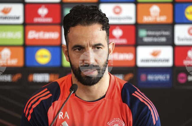 Рубен Аморим желае Бруно Фернандеш да остане в Манчестър Юнайтед и през следващия сезон