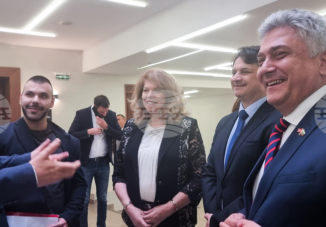 Черна гора - Подгорица - Илияна Йотова - Панаир на книгата