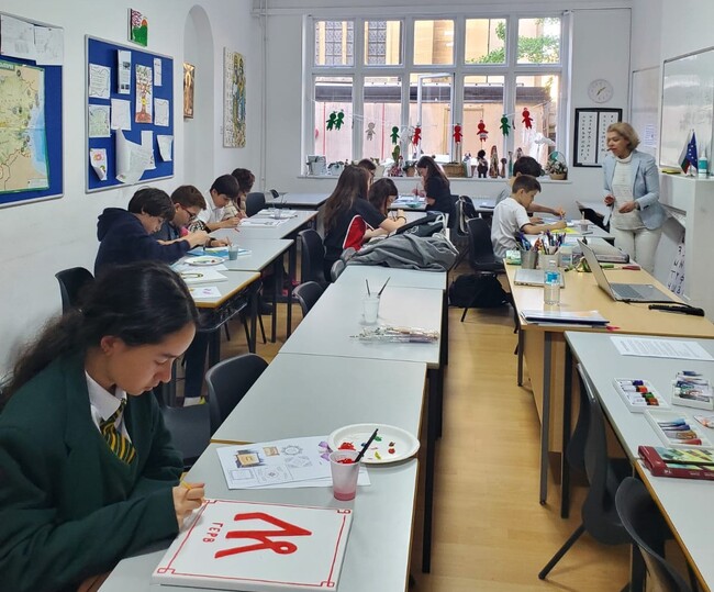 Открит урок и творческо ателие на тема „Глаголицата“ се състояха в училище „Иван Станчов“ в Лондон