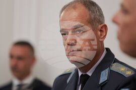 Народно събрание - Комисия по отбрана - заседание - генерал-майор Николай Русев