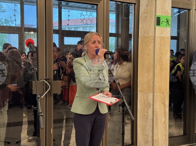 Казанлъшки гимназии представиха дейността си в Тринадесетата областна панорама на професионалното образование и кариерното ориентиране