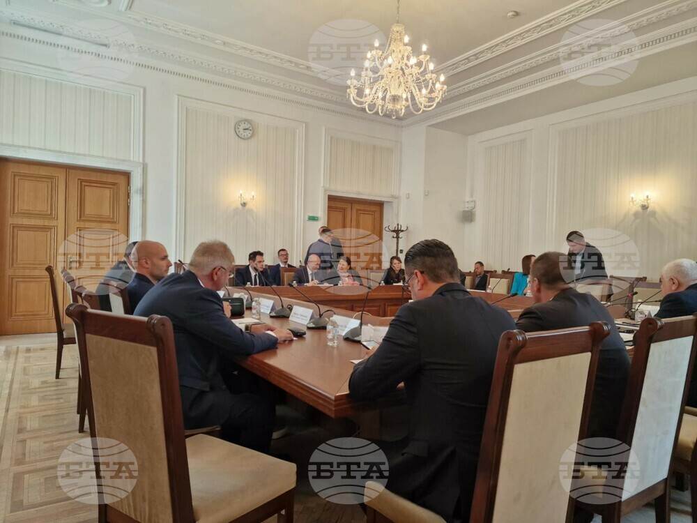 Committee on Economic Policy Passes at Second Reading Amendments to Facilitate Investments